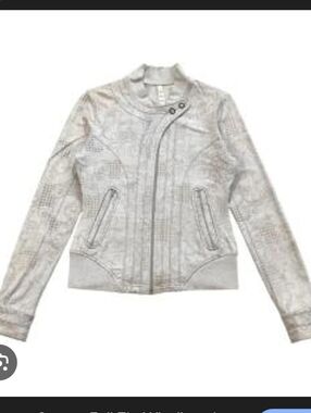 Nwt Rare lululemon athletica Game Day Jacket